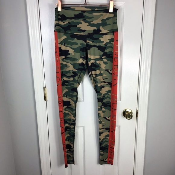True Religion Camouflage and Orange Leggings - Picture 1 of 4